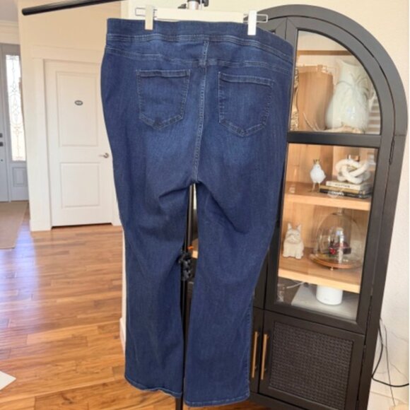 Torrid Lean Jean Slim Boot Super Soft Pull On Jean - Picture 2 of 3